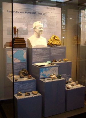 Gedenktafel außen am Haus Oranienburger Str. 67